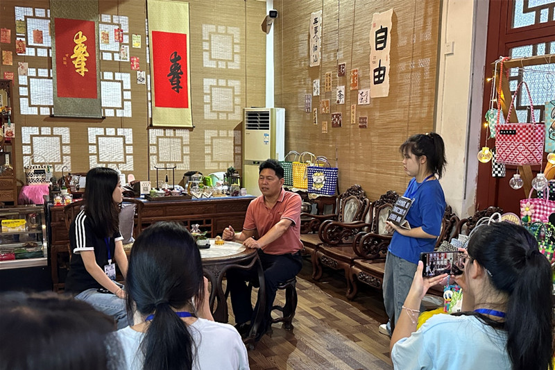 亚洲妇乱亚洲妇乱无码