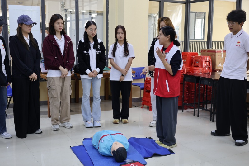 亚洲妇乱亚洲妇乱无码