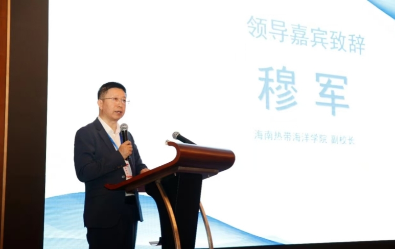 亚洲妇乱亚洲妇乱无码