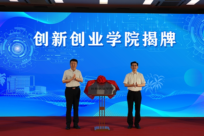 亚洲妇乱亚洲妇乱无码