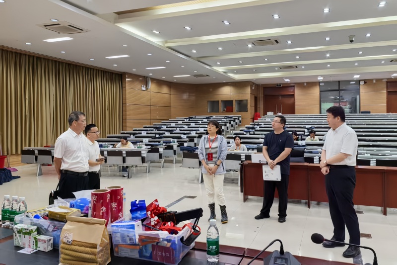 亚洲妇乱亚洲妇乱无码