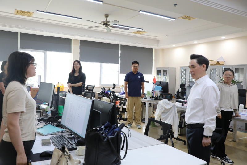 亚洲妇乱亚洲妇乱无码