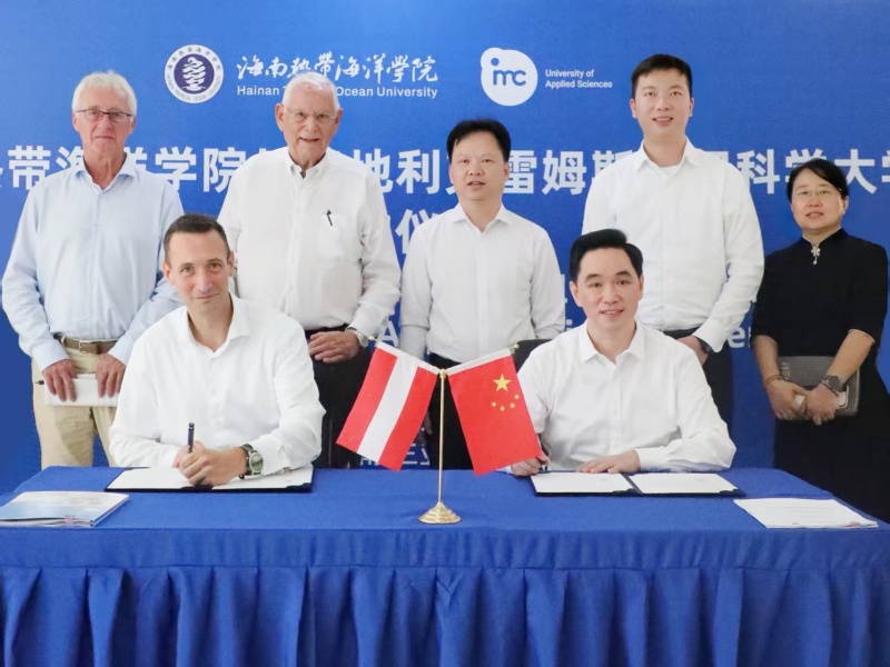 亚洲妇乱亚洲妇乱无码