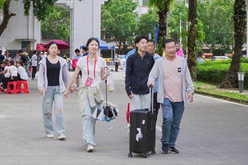亚洲妇乱亚洲妇乱无码