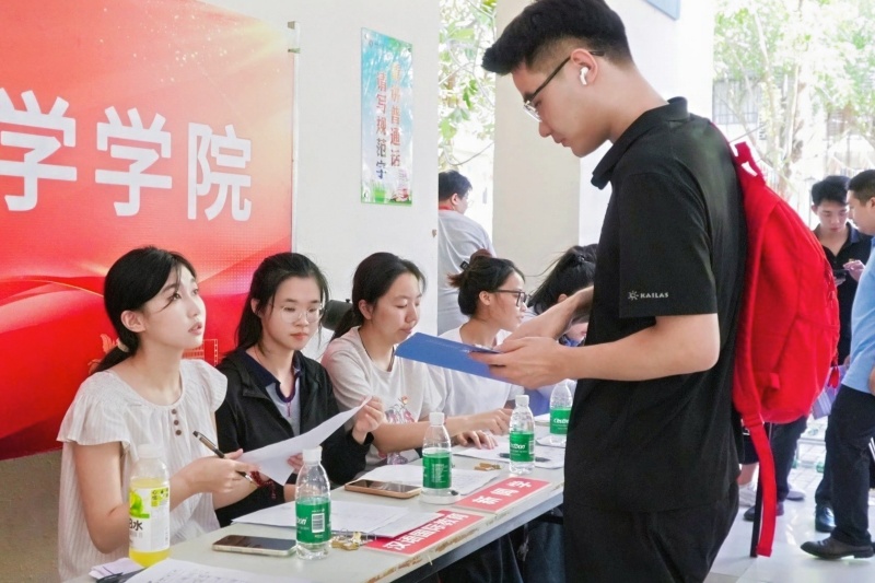 亚洲妇乱亚洲妇乱无码