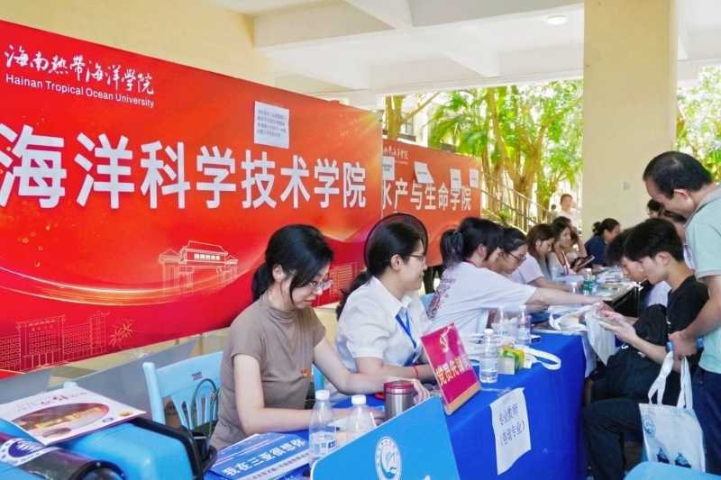 亚洲妇乱亚洲妇乱无码