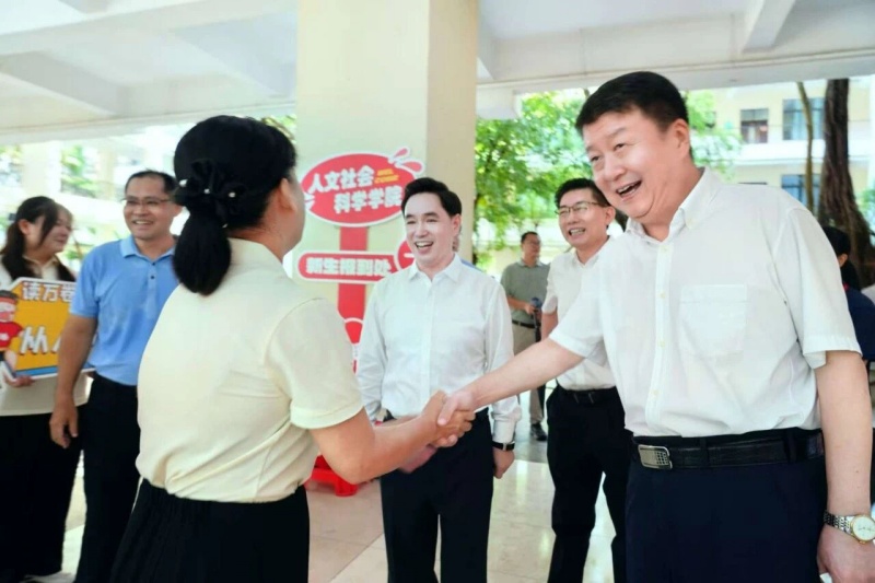 亚洲妇乱亚洲妇乱无码