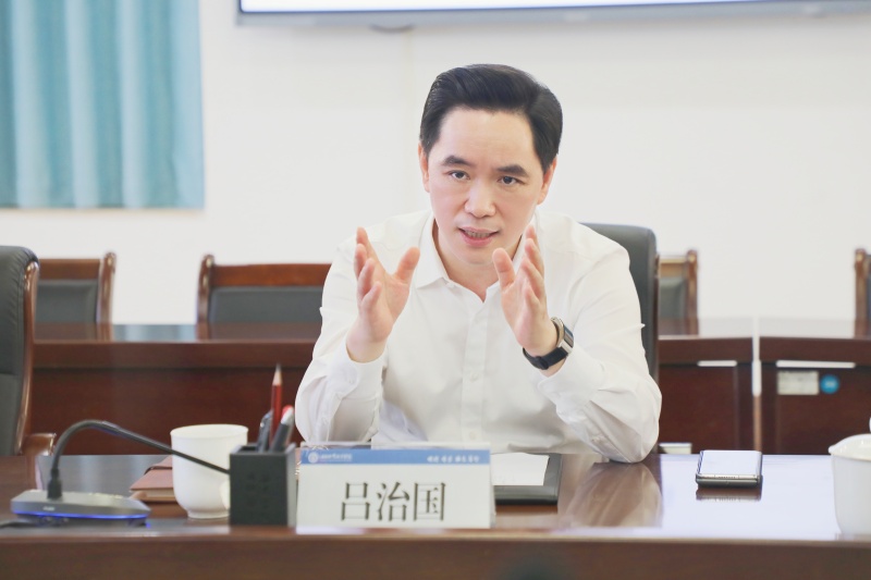 亚洲妇乱亚洲妇乱无码