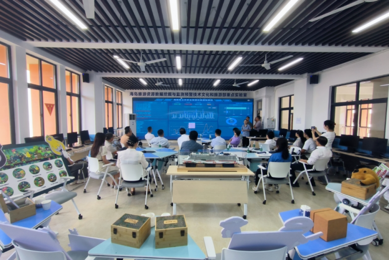 亚洲妇乱亚洲妇乱无码