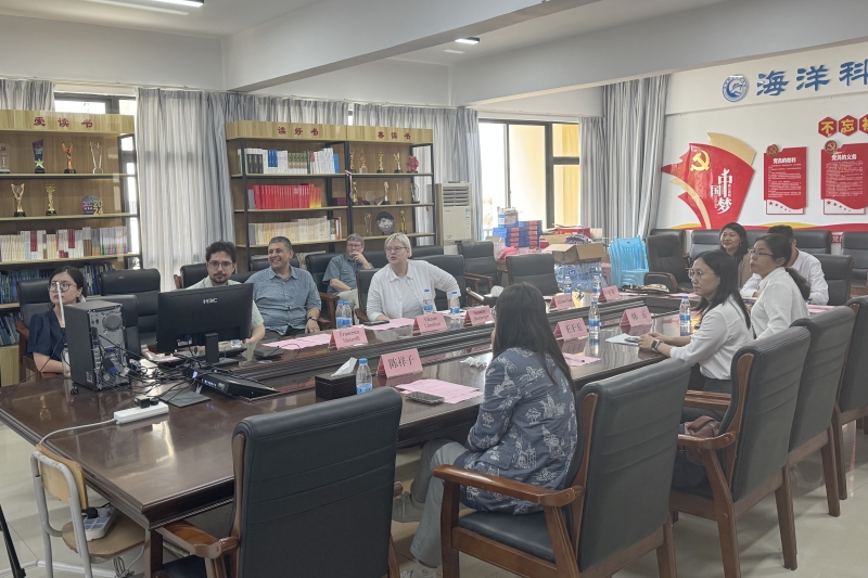 亚洲妇乱亚洲妇乱无码