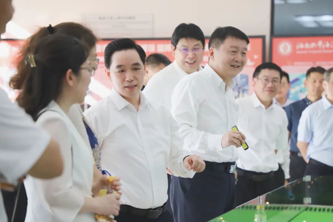 亚洲妇乱亚洲妇乱无码