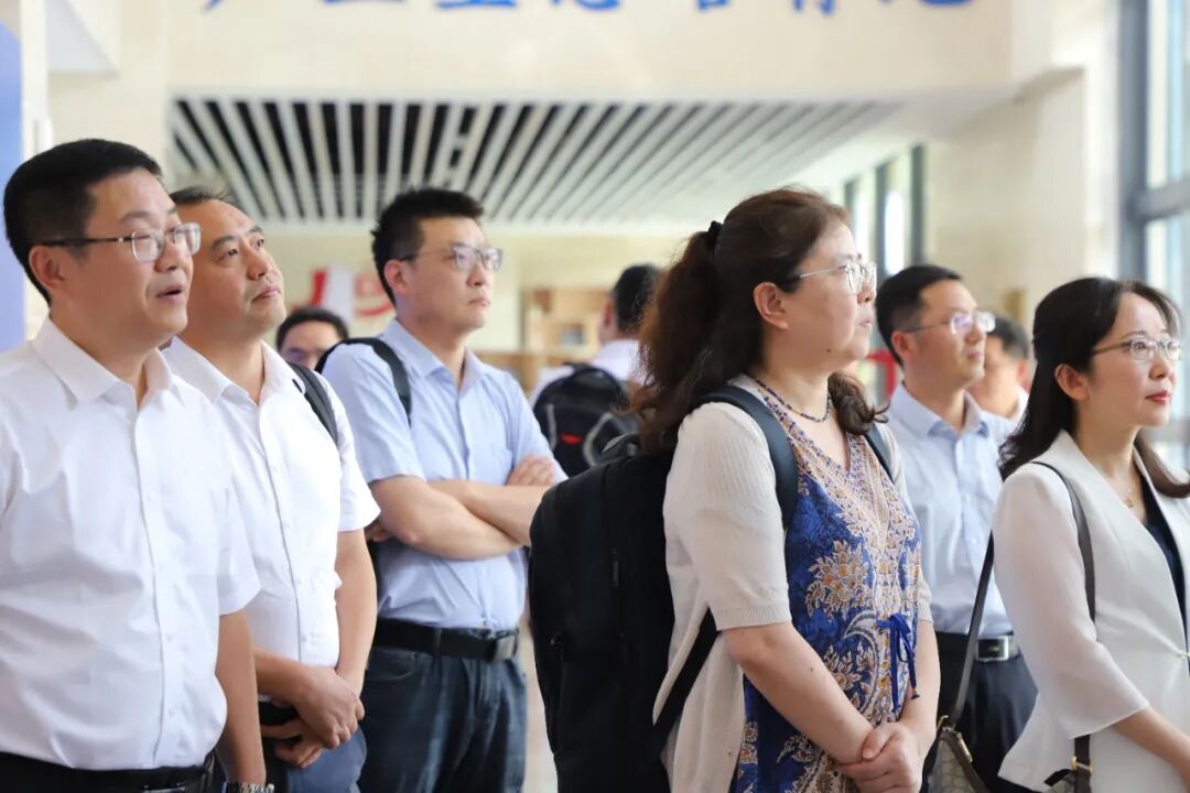 亚洲妇乱亚洲妇乱无码