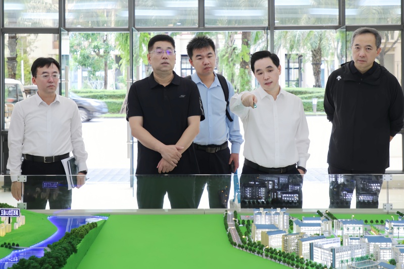 亚洲妇乱亚洲妇乱无码