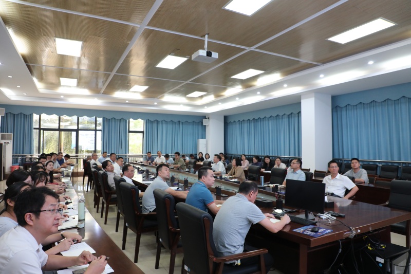 亚洲妇乱亚洲妇乱无码