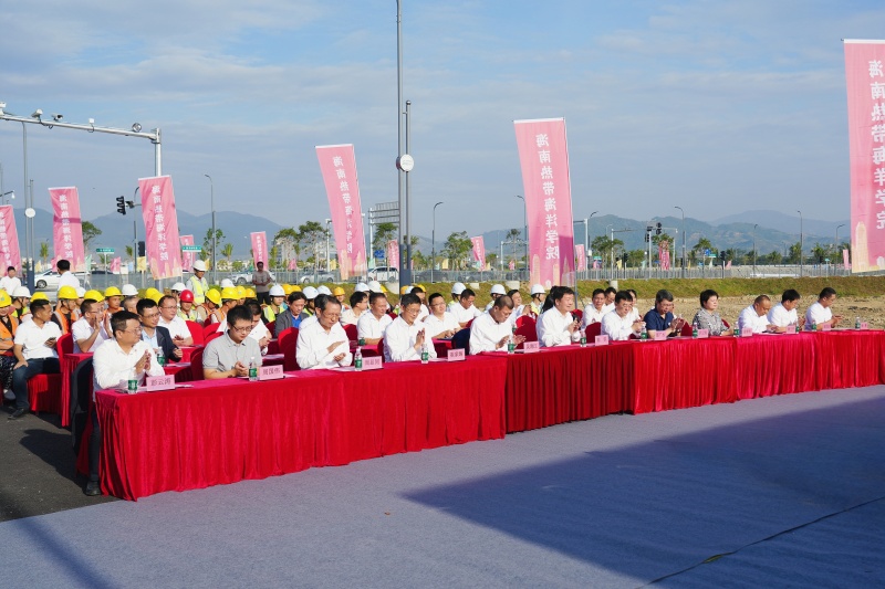 亚洲妇乱亚洲妇乱无码