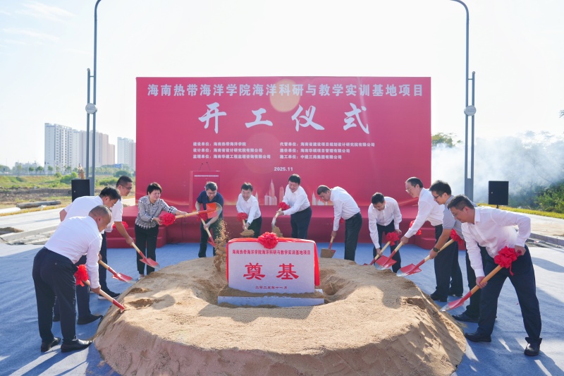 亚洲妇乱亚洲妇乱无码