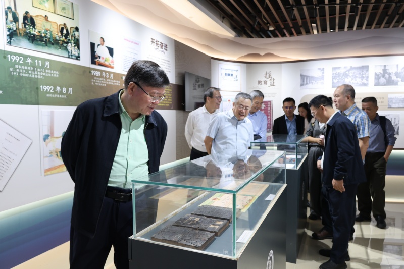 亚洲妇乱亚洲妇乱无码