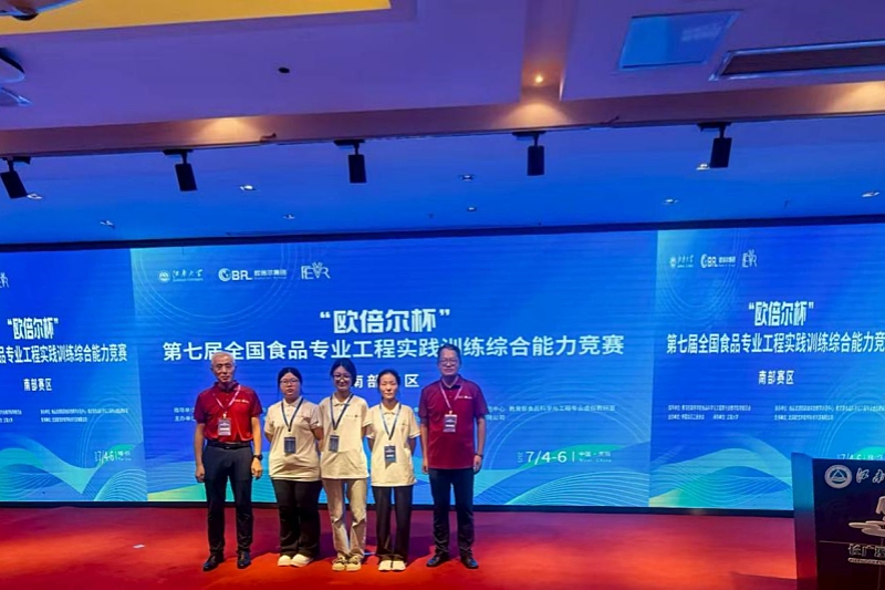 亚洲妇乱亚洲妇乱无码