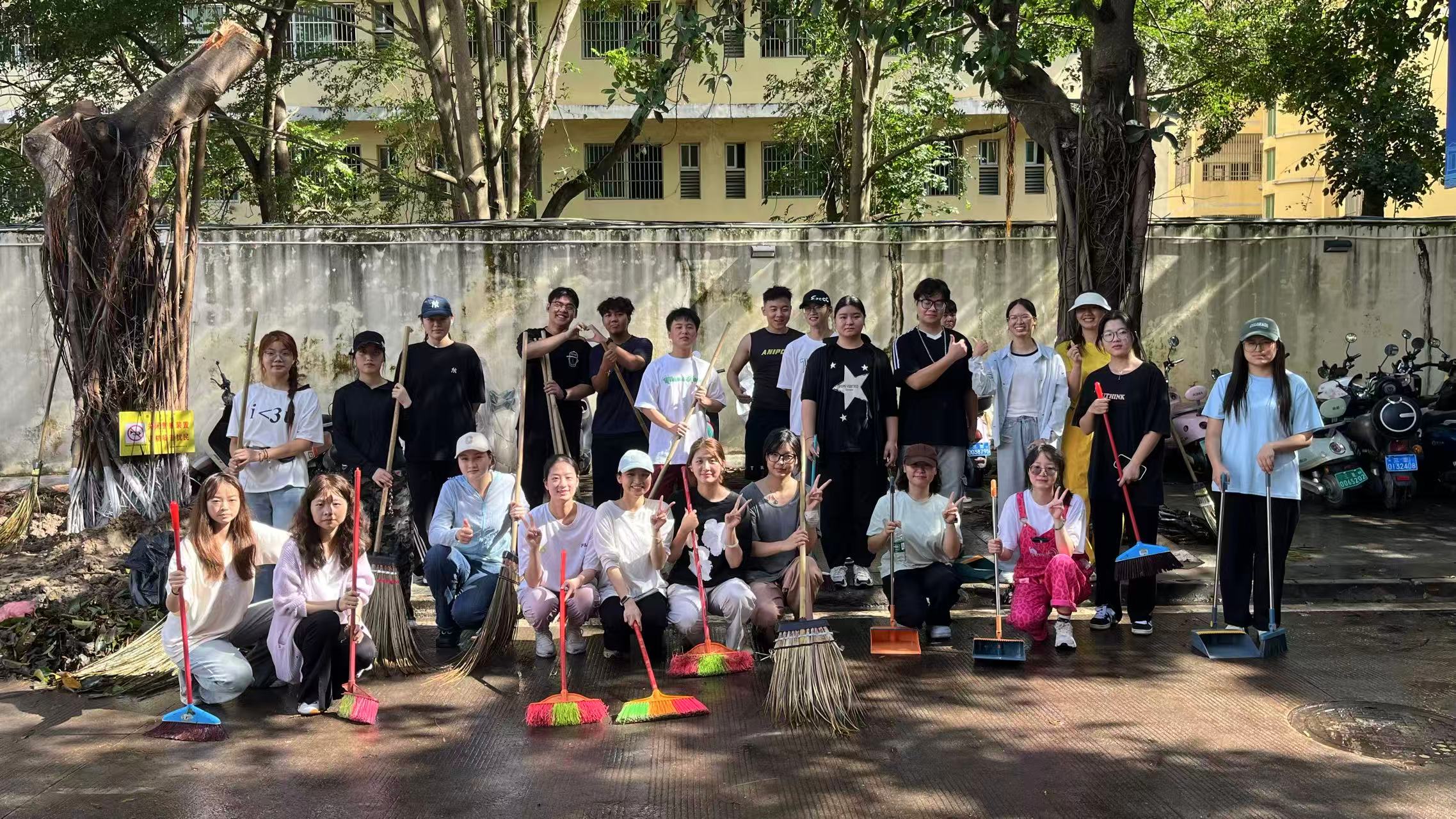亚洲妇乱亚洲妇乱无码