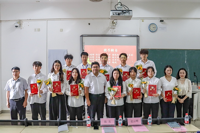 亚洲妇乱亚洲妇乱无码