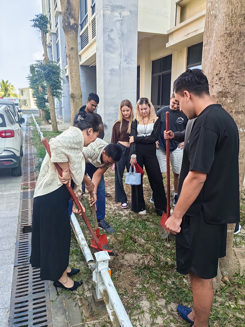 亚洲妇乱亚洲妇乱无码