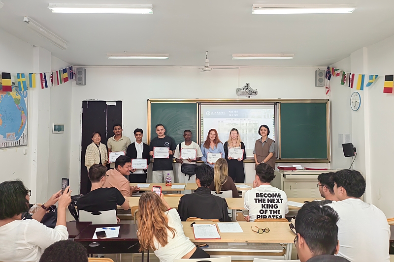 亚洲妇乱亚洲妇乱无码