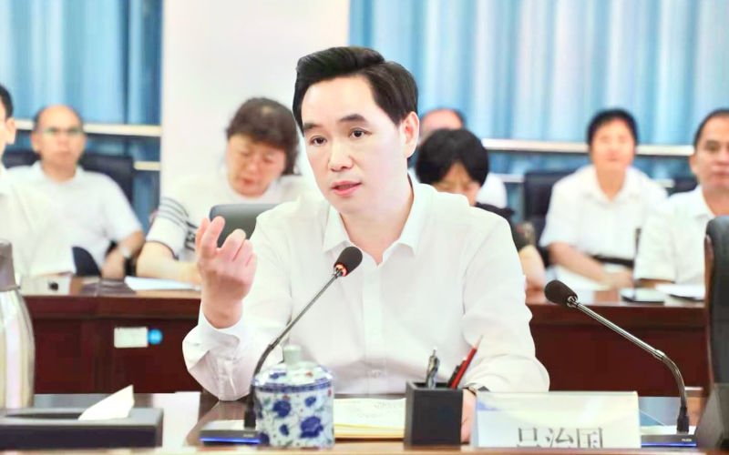 亚洲妇乱亚洲妇乱无码
